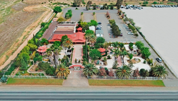 CHÙA DIỆU QUANG, SACRAMENTO VỚI VƯỜN TƯỢNG PHẬT TÍCH TUYỆT ĐẸP.